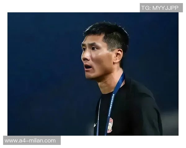 邵佳一在家看电脑时惊现700多条信息不知官宣时机何在